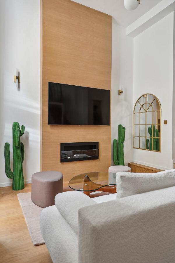 Suite Luxueuse Avec Jardin Prive Sauna Et Jacuzzi Parigi Esterno foto